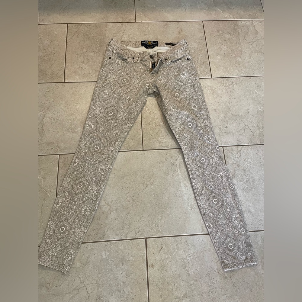 Gorgeous Lucky Brand Skinny Jeans